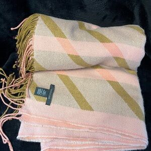 Love and Lore scarf 8/10